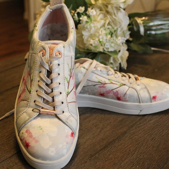 TED BAKER ROULLY ORIENTAL BLOSSOM TENNIS SHOES US 9 EU 40 - Picture 7 of 7
